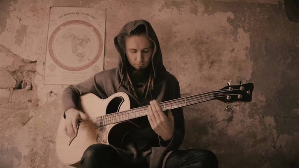 Dmitry Lisenko Flat Earth (acoustic bass solo, percussive
