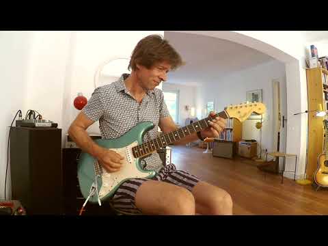 2005 Fender Custom Shop 1966 Stratocaster, NOS Teal, AY Grey Bottom Custom 66