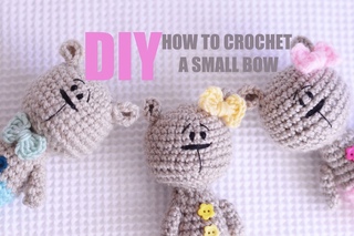 How to Crochet a small BOW - DIY