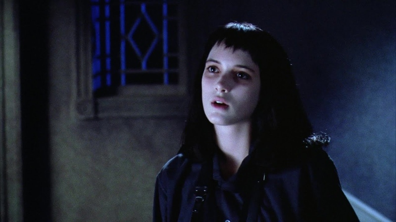 WEIRD GIRL I weird and loser girls on film and