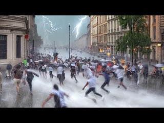 The sky is attacking France!! A hellish thunderstorm has struck Perpignan!