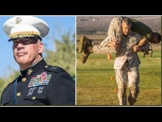 General volta da Ucrnia e em seguida morre na base mais remota do Corpo de Fuzileiros dos EUA..