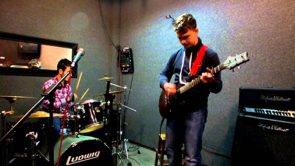 The runaways вокалистка. Репетировать 2. Репетировать 2. Репетировать 2. Репетировать 2.