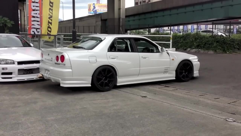 R34 Four Door Skyline at Uras