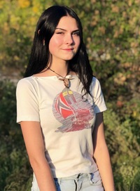 Ксюша Любимова
