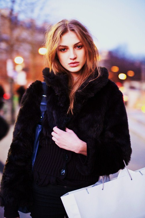 Гудивни Фамилии без | Dubai