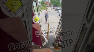 Самарцы пожаловались на открытые двери в трамвае №22