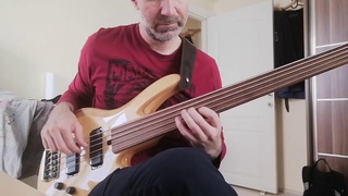 Yamaha Trb bass guitar fretless, Dolanda Gel.