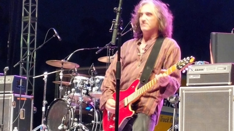 Monsters of Rock COLD SWEAT ( Four on the floor) ( Lovestruck ) 2, 6,