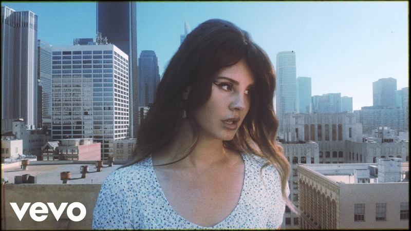 Lana Del Rey Doin